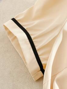 GlowEve CURVE Áo kiểu nữ thời trang thanh lịch tay phồng phối màu tương phản - Màu be - Xem 7