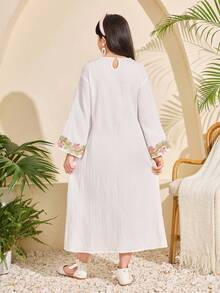 少女秋季洋裝 Al-Adha 白色花卉 Abaya，夏季波西米亞度假風保守迷你洋裝，秋季穿搭 - 白色 - 查看 2