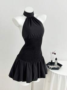 Elamini Vestido mini con cordón en la cintura, cuello halter, espalda descubierta, fruncido y volantes en el bajo, en color negro. Elegante y vintage, ideal para vacaciones, uso diario y versátil. Para mujer, primavera/verano - Negro - Ver 1