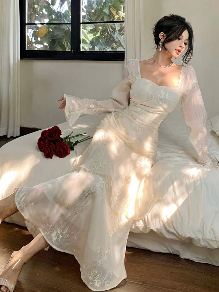 Spring/Summer White Organza Floral All-Over Print Lace Dress, Elegant For Valentine's Day, Wedding, Party, Banquet, Fashion Event, Commute. Features Flared Sleeves, Waist Cinching, Asymmetric Design, Ruffle Trim Sundress