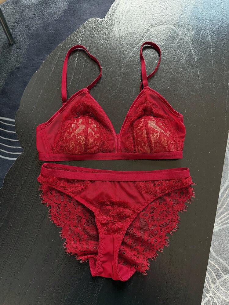 DAZY 经典酒红色蕾丝拼接裸色三角杯可调节肩带露背文胸套装，女士内衣 - 酒紅色 - 查看 9
