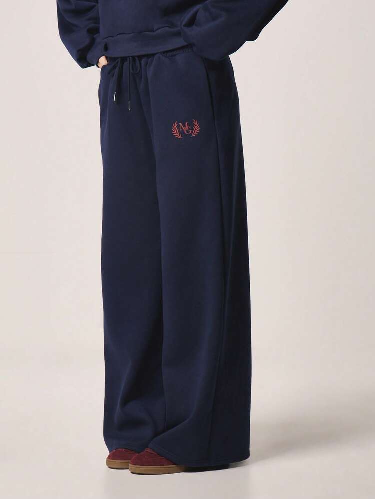 MISSGUIDED Oversized gerade geschnittene Sweatpant Jogginghose mit Kordelzug Taille und Seitentaschen für bequemen Alltag