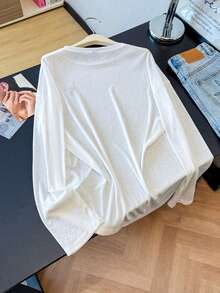 GlowEve 女士春夏新款优雅法式简约白色刺绣休闲宽松圆领长袖T恤，适合日常穿着。这款长袖T恤是女士长袖上衣的理想之选，白色刺绣上衣，休闲百搭，男女皆宜。 - 白色 - 查看 5