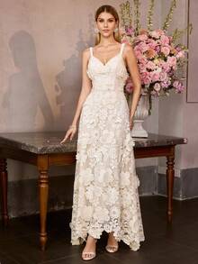 MOTF Soiréza VESTIDO FORMAL SIN MANGAS DE ENCAJE PARA MUJER CON PATRONES FLORALES 3D, ESCOTE EN V PROFUNDO, CINTURA CONTORNEADA Y VESTIDO DE LARGO HASTA EL PISO CON ACENTOS FLORALES EN EL BAJO - IDEAL PARA BODAS, CENAS DE GALA, CELEBRACIONES Y BAILES FORMALES - Albaricoque - Ver 5