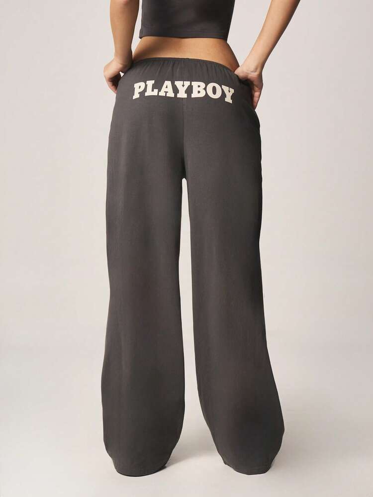 Missguided x Playboy Pantalones de chándal de pierna ancha con cordón en la cintura y detalles bordados del logo para comodidad casual
