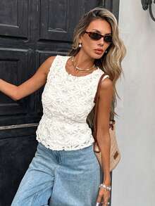 SHEIN Frenchy Áo hai dây cổ tròn xếp ly viền ren màu trơn dành cho nữ, áo sơ mi trắng, áo không tay thêu hoa 3D kiểu Pháp mùa hè, phong cách tối giản màu trắng tươi mát, được ưa chuộng cho đi làm hàng ngày/tụ tập bạn bè, áo kiểu Y2K, áo kiểu thường ngày cho nữ, áo đi nghỉ mát, áo đi chơi, áo đi biển cho nữ, áo mùa hè - Màu be - Xem 4