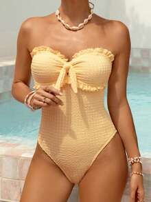 Swim Mod 女士优雅清新柠檬黄纹理抹胸连体泳衣，配有可拆卸肩带，2026 款显瘦收腹高衩泳衣，正面饰有荷叶边和系带细节，休闲可爱荷叶边沙滩装，适合春夏度假和泳池派对穿着 - 黃色 - 查看 4