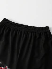 SHEIN 2件組小男孩休閒字母印花短袖T恤搭配運動短褲，舒適面料夏季棒球風格運動服套裝 - 黑色 - 查看 4