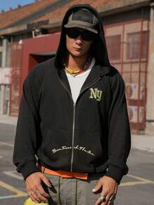 DAZY Spring/Autumn Letter Print Black Street Style Short Men's Hooded Sweatshirt Sweatshirt - Black - View 5