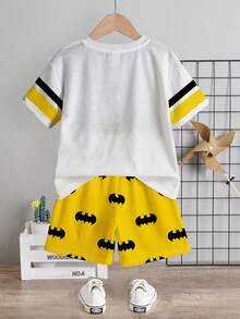 BATMAN X SHEIN 2件套男婴休闲宽松舒适可爱卡通动漫时尚复古酷炫动漫经典Logo印花短袖T恤和短裤套装，适合动漫迷，春夏款 - 白色 - 查看 3