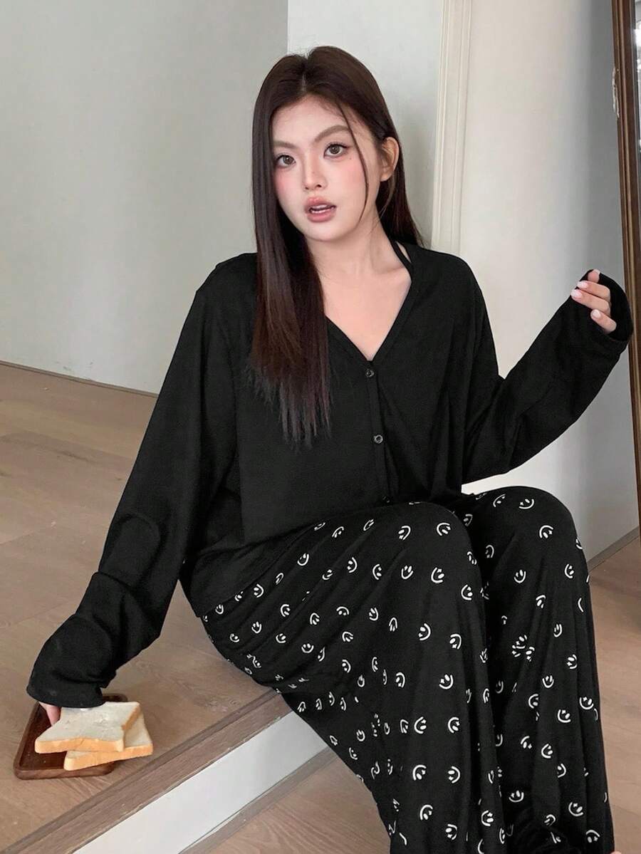 Dazy Plus Bộ đồ ngủ thường ngày 3 món, gồm áo hai dây, áo dài tay in hoa và quần dài, cỡ lớn dành cho nữ, thích hợp cho mùa xuân/thu. - màu đen - Xem 1