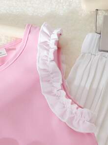 Reset Phase 两件套女童春夏套装，粉色无袖上衣+白色条纹阔腿裤，饰有白色荷叶边，刺绣花朵贴花，中心点缀珍珠，甜美优雅；宽松条纹裤腿，穿着舒适。整体风格清新可爱，配色柔和，适合日常穿着、休闲、运动等场合。 - 彩色 - 查看 4