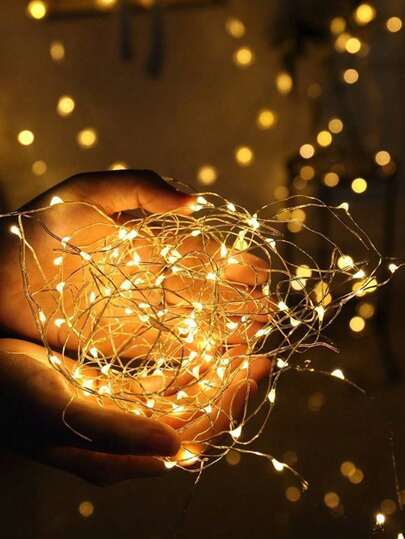 Đây là đèn LED trang trí theo chủ đề cổ tích, được làm từ dây đồng với thiết kế ánh sao. Thích hợp cho phòng ngủ, đèn nhấp nháy, đèn lọ thủy tinh, các bữa tiệc tự làm, Giáng sinh, các buổi họp mặt, đám cưới, trang trí bàn ăn, và trang trí ngày Valentine.