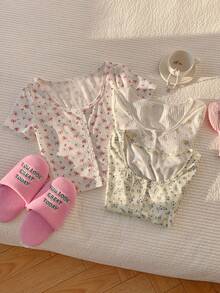 CovetEZ 女士碎花圆领短袖纽扣休闲T恤 - 彩色 - 查看 5