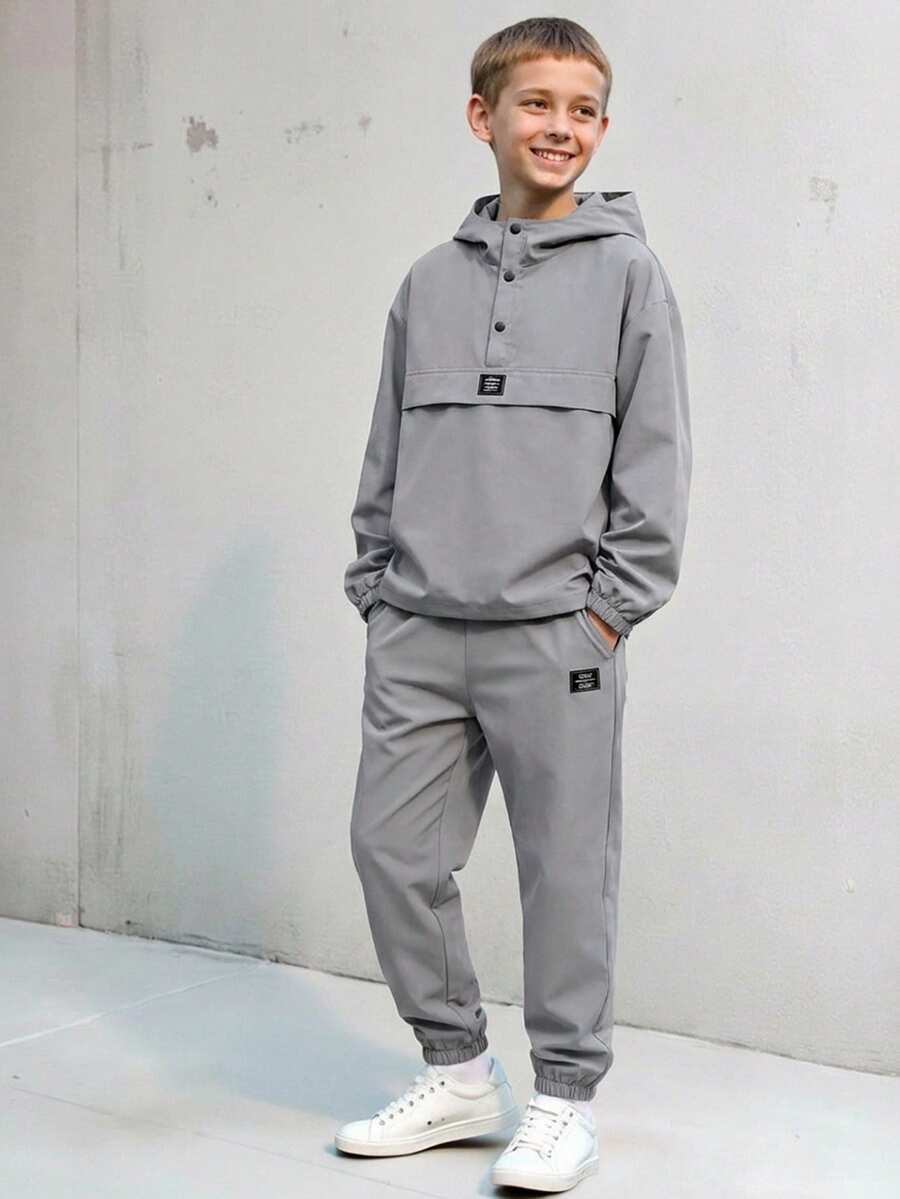 Vacaura 2pcs/Set Teenage Boys' Minimalist High Street Hooded Half-Zip Jacket Paired With Tapered Woven Pants, Jacket With Embroidered Logo, Comfortable Fabric, Versatile Colors, Suitable For School And Casual Wear, Autumn/Winter