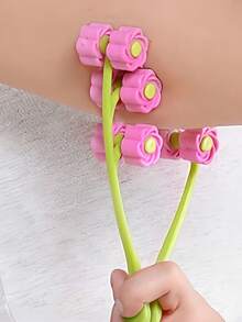 1 Piece 6-Wheel Face Roller Skin-Friendly Soft Material Lifting And Firming Massager V Shape Contouring Reduce Puffiness Manual Portable Flower Design Facial Lifting Tool Beauty Device Home Use Skincare Tool Salon Style Daily Care Firming Massager Double Chin Massager Face Slimming Gift Face Sculpting Roller - Multicolor - View 3