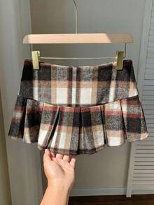 SHEIN x Carly Lawrence Comfortcana 卡其色格纹百褶A字裙，适合日常穿着，春夏皆宜