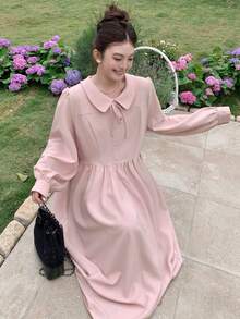 Dazy Plus 可爱蝴蝶结领宽松长袖收腰休闲粉色长连衣裙，春秋季 - 粉色 - 查看 5