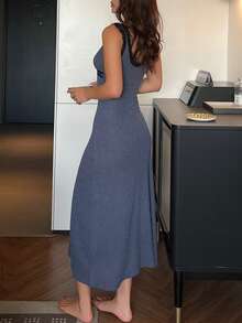 DAZY Camisón largo para mujer con cintura ceñida, decoración de cinta de contraste y parches de encaje cautivadores sin mangas - Gris Oscuro - Ver 2