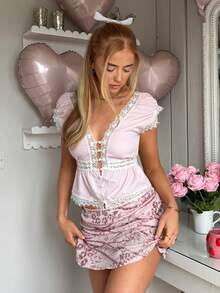 CovetEZ 粉色休闲女式撞色蕾丝深V领短袖性感上衣 - 粉色 - 查看 4