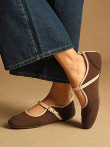 Rosivie 女士时尚百搭通勤简约搭扣平底鞋 - 咖啡棕 - 查看 2