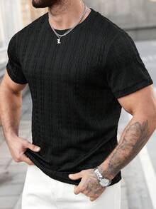Manfinity CasualCool 男士时尚休闲INS热销T恤，适合日常穿着，黑色短袖美式风格T恤，送给朋友、丈夫、男友的礼物；男士钩针编织套装针织T恤，男士黑色T恤两件套，适合周末旅行、户外活动、探险旅行、轻松的工作环境或半正式场合，送给男友/丈夫的礼物，周年纪念/生日礼物，派对、暑假、新年、婚礼、情人节礼物。 - 黑色 - 查看 4