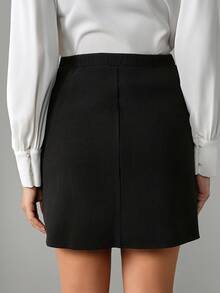 SHEIN Maternity Simple Commuter Solid Color Flap Detail Skirt - Black - View 5