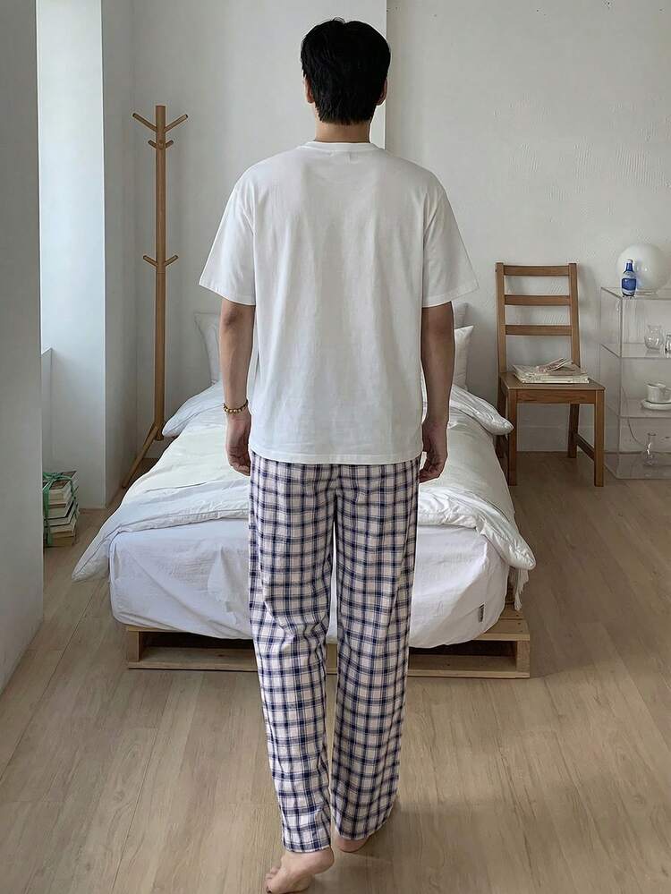 Men's Short Sleeve T-Shirt And Pants Pajama Set, Spring/Summer