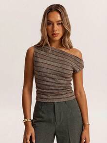 SHEIN BAE Camiseta de mujer con hombros asimétricos a rayas de estilo Y2K, versátil y de moda, para verano, vacaciones de primavera, salir, blusas casuales de mujer, vacaciones de verano, estilo de los 2000, top marrón - Caqui - Ver 2