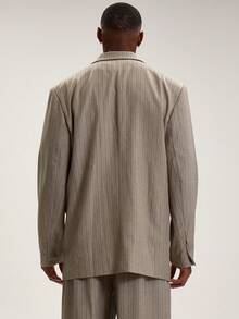 Musero Men Pinstripe Pocket Detail Oversized Tailored Blazer SPRING SUMMER Smart Casual Tailoring Suits - Khaki - View 4