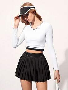 CourtClass 女士极简撞色滚边V领短款长袖网球上衣 - 黑與白 - 查看 7