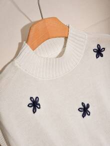 CosyJoli Plus Size Floral Embroidery Sleeveless Tie-Front Cardigan, Casual For Spring & Autumn Fall/Winter - White - View 3