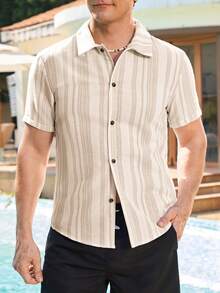 Manfinity Swimmode 男士夏季条纹短袖纽扣休闲衬衫 - 卡其色 - 查看 5
