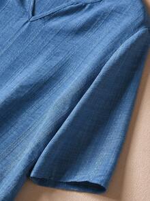 Rusticease 女士纯色V领休闲宽松日常短袖中长连衣裙 - 藍色 - 查看 5