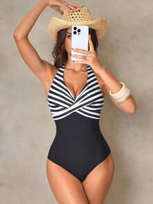 Shapewave Áo tắm liền thân cổ yếm kẻ sọc, thiết kế xếp ly chéo, phối sọc đen trắng, gấu áo ôm sát, dây buộc cổ yếm thanh lịch và gợi cảm có thể điều chỉnh. - màu đen - Xem 5