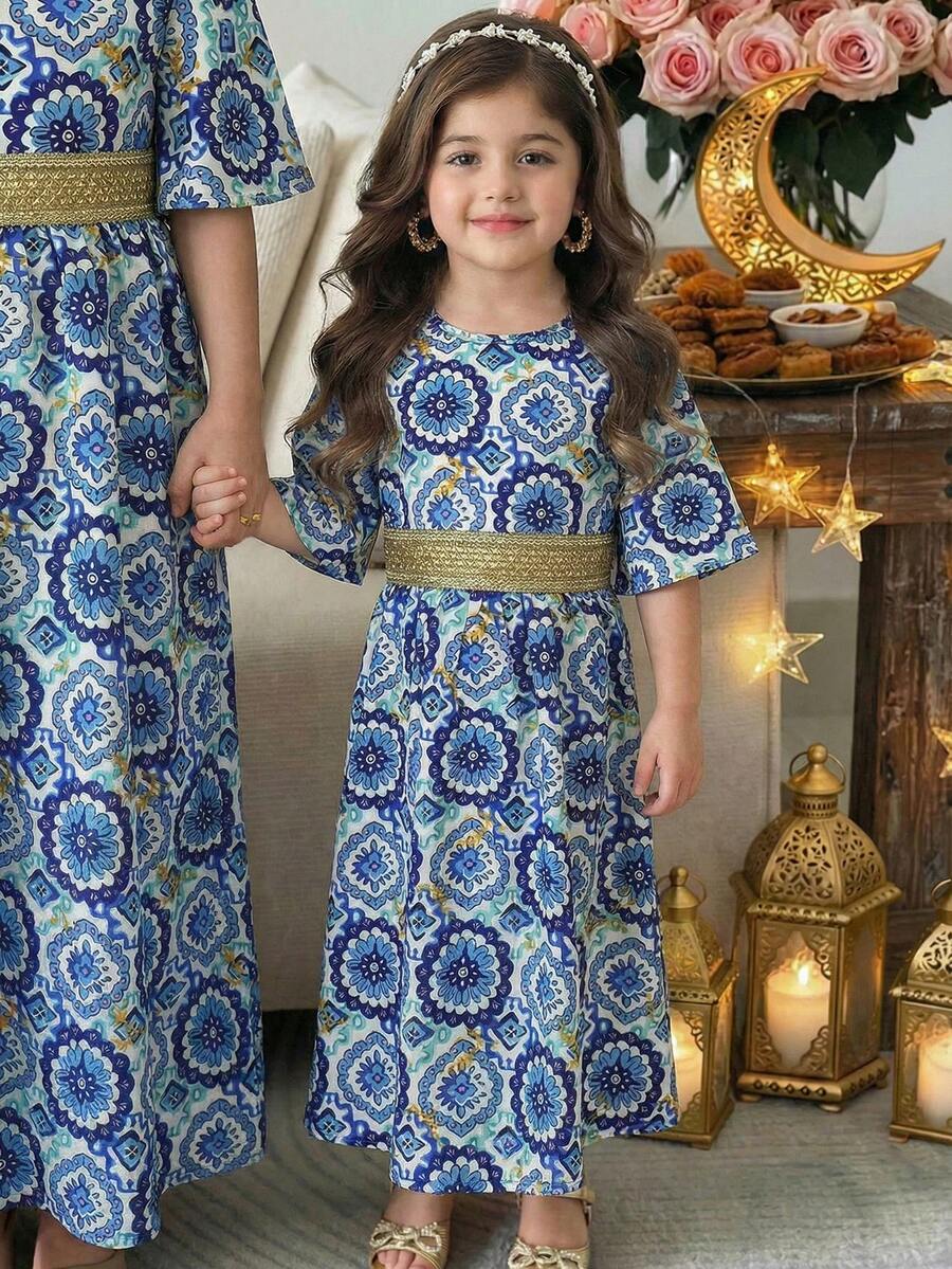 SHEIN 少女休闲母女条纹印花连衣裙，适合春夏季穿着，是度假的理想之选。 - 彩色 - 查看 1