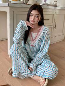 Dazy Plus 2pcs/Set Casual Cute Strawberry Print & Contrast Lace Sleepwear Set For Girls - Blue - View 7