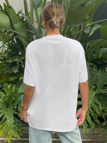 Livesso Casual Round Neck Short Sleeve Women's Loose Fit Bikini Print T-Shirt - White - View 2