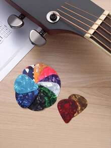 6-50 piezas Púas de guitarra Sailulu de 0,46 mm con patrones aleatorios en caja, púas con diseños de dibujos animados para guitarra, ukelele, bajo y accesorios musicales para actuaciones - Multicolor - Ver 2