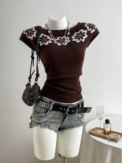 Elamini Damtopp med blommigt tryck, kortärmad, stickad, sommar