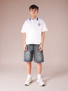 SUMWON 男童短袖 Polo 衫，经典领口，纽扣门襟，休闲校服风格上衣，夏季青少年学院风度假款 - 白色 - 查看 3