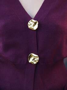 SILVIA DI SANTO 女士时尚休闲简约不对称纽扣针织开衫，精致设计毛衣上衣 - 酒紅色 - 查看 5