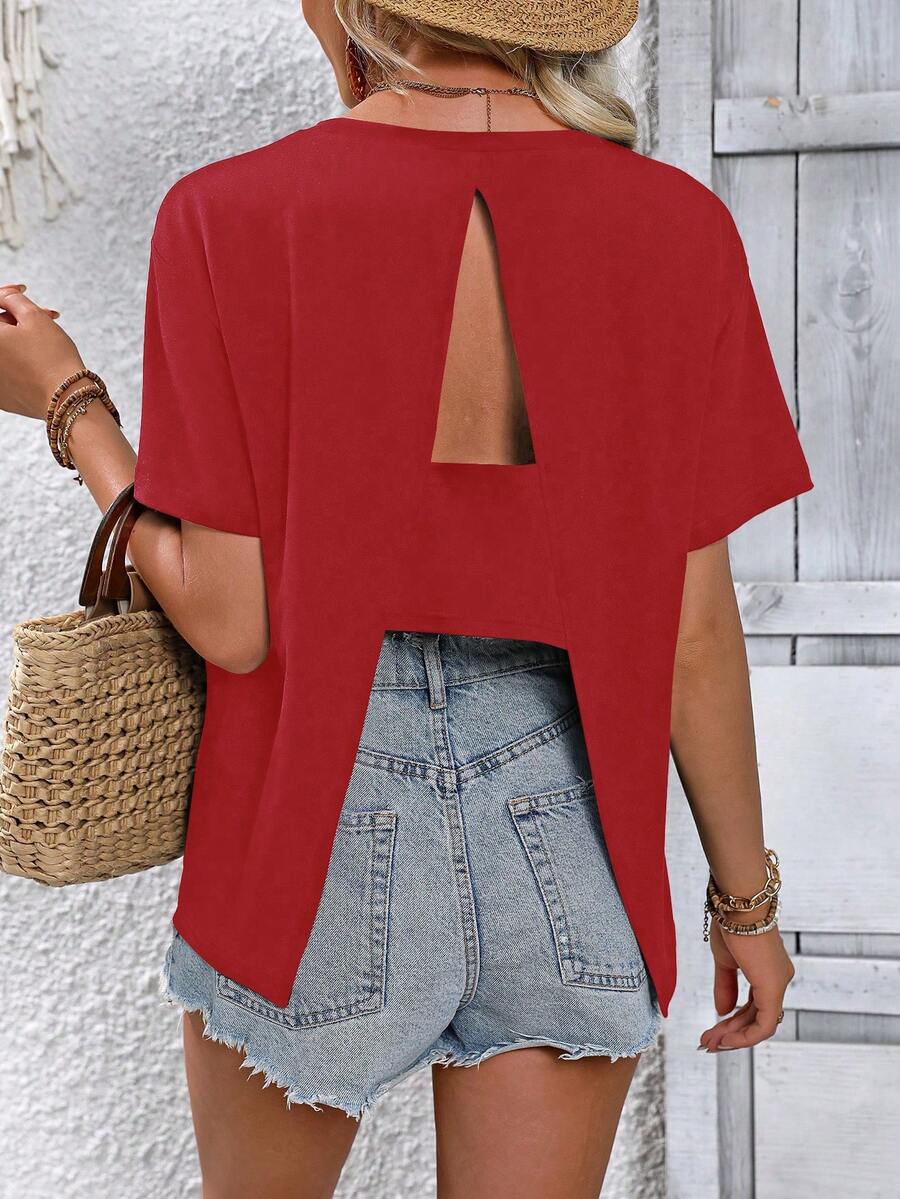 SHEIN Holidaya Women's Solid Color Round Neck Short Sleeve Casual T-Shirt With Back Slit - Red - View 1