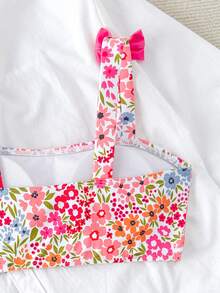 SHEIN Tween Girl Vintage Blue & White Floral Print Bikini Set, Cute Bow Patchwork Beach Swimwear, Suitable For Summer Beach Vacation Swimming Flower Bathing Suit Flower Bikini Floral Swimwear Floral 2pcs Tween Girls Printed Swimwear Girls Floral Swim 2pcs Girls Printed Swimwear Tween Girls Bikini Set Bikini Set Girls Hawaiin Beach Clothes Bathing Suit Sets Two Pieces Swimwear Girls Two Pieces Bathing Tween Beachwear For Tweens Two Pieces Set Kids Floral Swim Teen Girl Swimsuit Floral - Multicolor - View 4