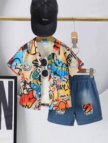 SHEIN Streecool Kids 男童两件套：印花衬衫和水洗拼接短裤。街头涂鸦酷炫印花设计，搭配水洗牛仔面料，时尚有型，适合夏季穿着。简约时尚的设计，展现男孩的个性魅力，适合4-7岁儿童日常休闲穿着，也适合度假、旅行、休闲放松、日光浴等夏季活动。 - 杏色 - 查看 3