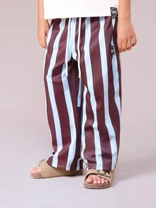 SUMWON 男童印花T恤搭配阔腿裤套装，Everything Epic印花短袖圆领休闲装，条纹下装，夏季 - 彩色 - 查看 4