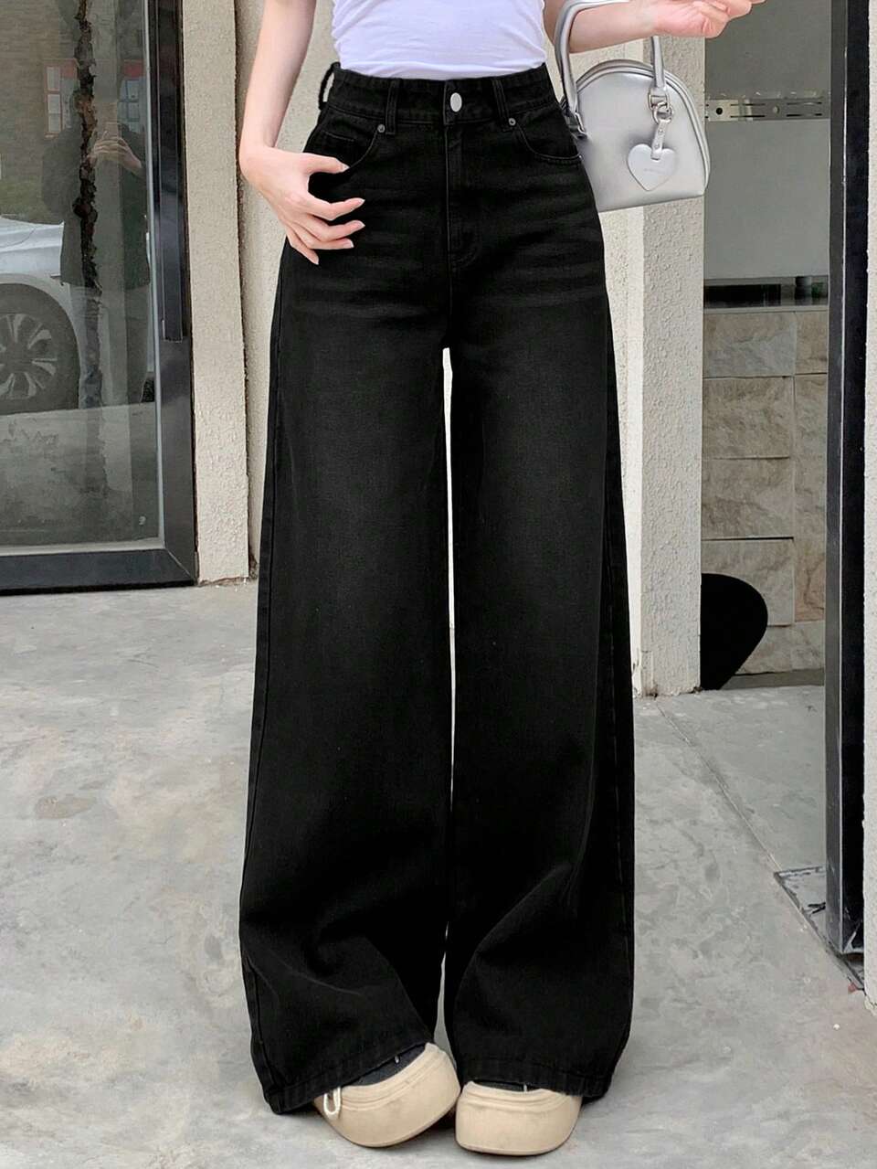 Women's Casual Versatile Wide Leg Denim Jeans With Pocket And Button For Daily Outings