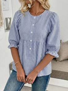 SHEIN LUNE 女士蓝白条纹衬衫，独特设计，半敞领，单排扣，宽松袖口和下摆，优雅百搭，适合约会、休闲场合、度假、教师节、旅行、春夏穿着。 - 藍白色 - 查看 4