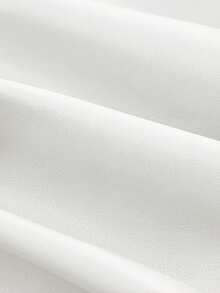 SHEIN MOD Débardeur  premium mat à ourlet asymétrique avec boutons à œillet et nœud devant pour femmes grandes tailles. Débardeur pouvant être porté à l'intérieur et à l'extérieur - Blanc - Voir 4
