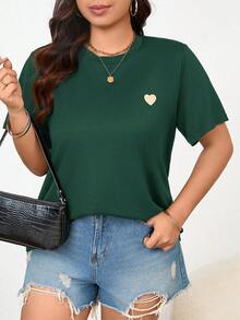 SHEIN Frenchy Plus Size Casual Heart Embroidered Round Neck Short Sleeve T-Shirt, Summer Tops - Green - View 4